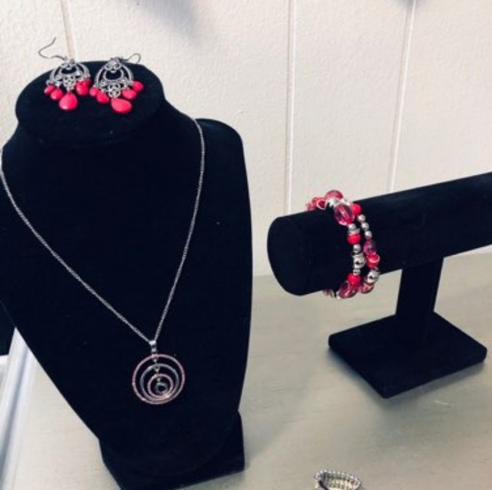 Silver & Pick Jewelry Set